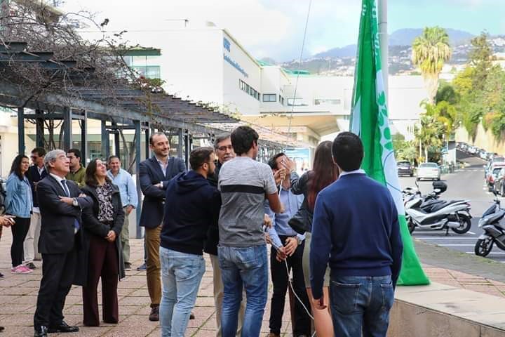 Hastear da Bandeira Verde do Politécnico da Universidade da Madeira no ano letivo 2019-2020.